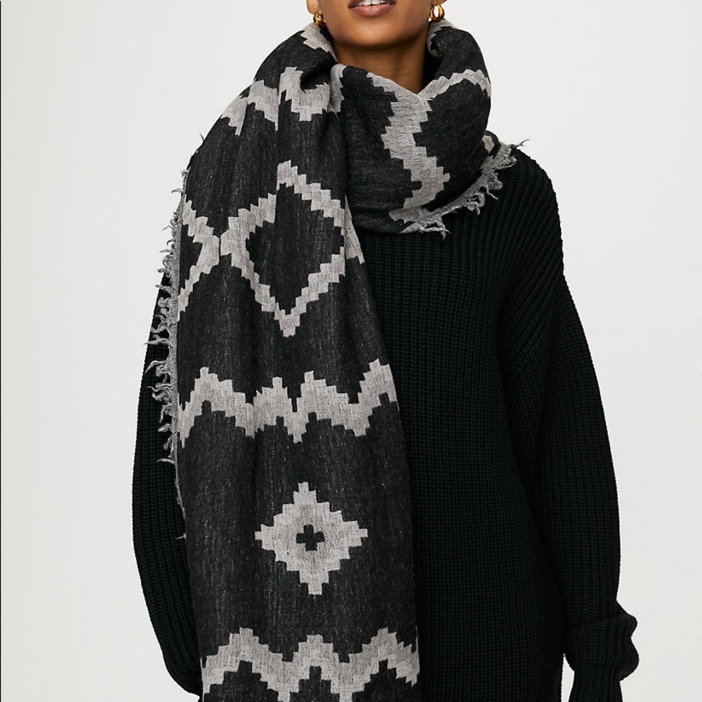 Wilfred diamond mosaic blanket scarf